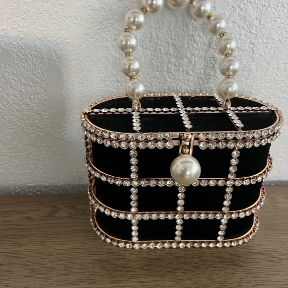 The cutest pearl bag structured - Picture 2 of 3